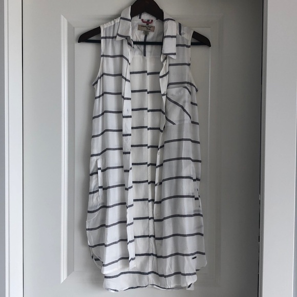 Triple five soul sleeveless button up - Picture 2 of 4